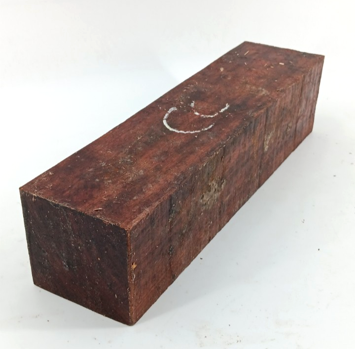 Chechen Rosewood turning blank 3" x 3" x 12" air-dried and waxed - Image 2