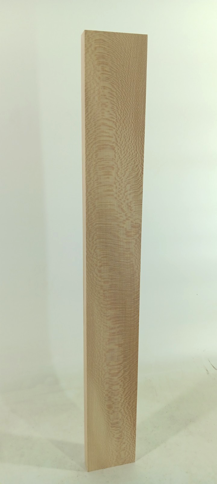 Sycamore Quarter-sawn, 7/8" x 3" x 24" - Image 2
