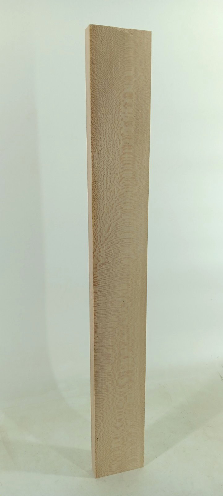 Sycamore Quarter-sawn, 7/8" x 3" x 24" - Image 3