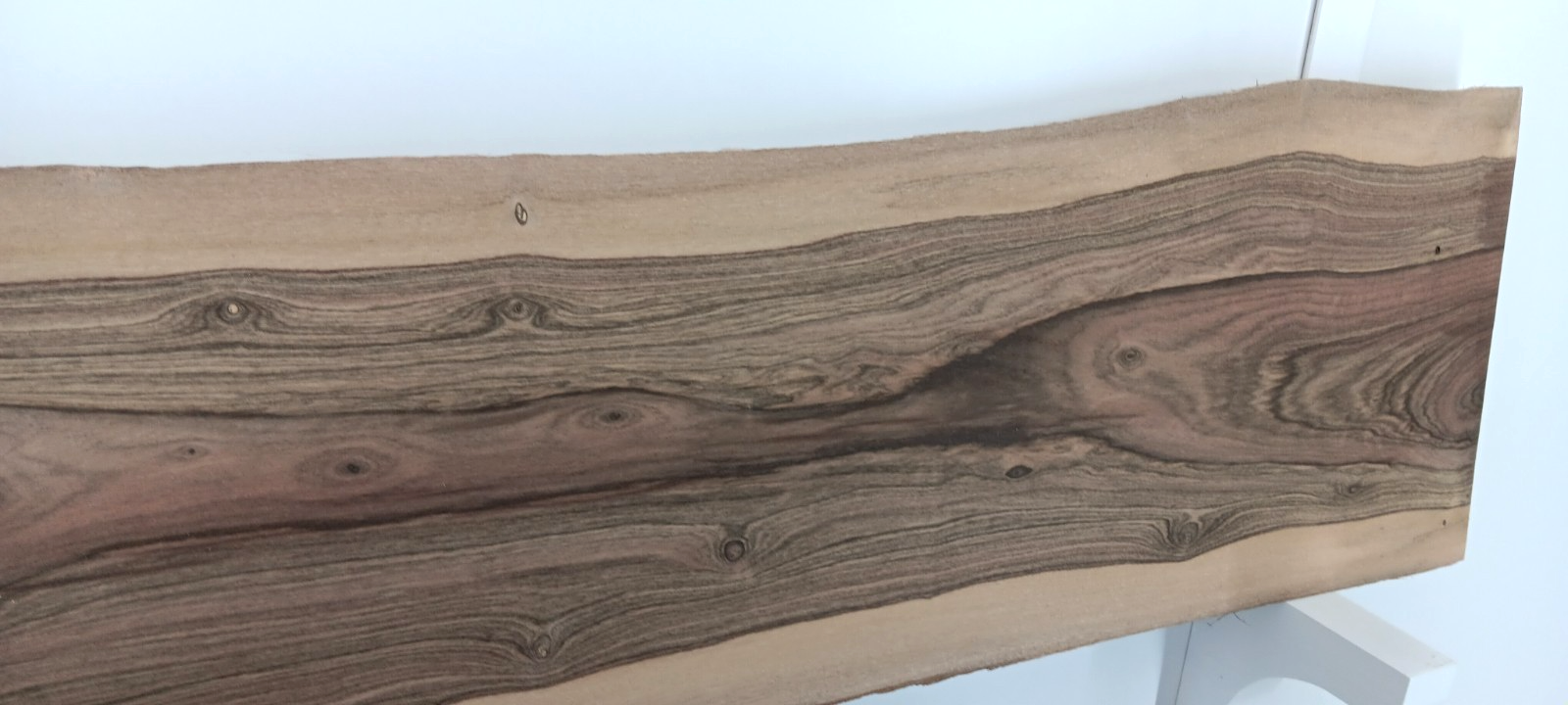 Picana live-edge slab, 1" x 11 3/4" - 13 1/4" x 61 1/4"