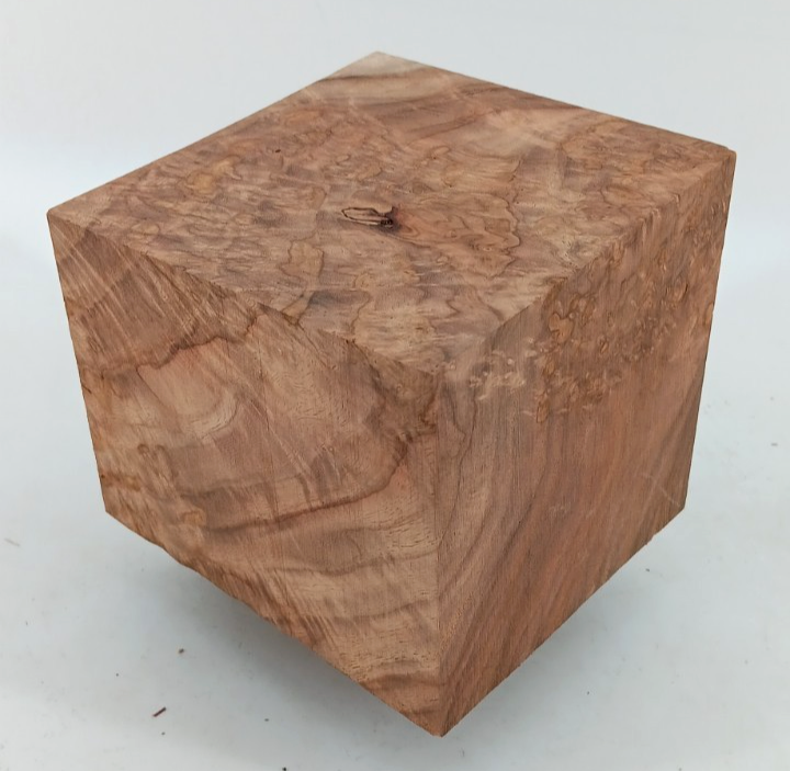 Amboyna Burl 4 1/4" x 5" x 5 1/4"