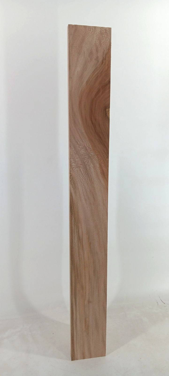 Sycamore quarter-sawn, 3/4" x 3 7/8" x 34" - Image 2
