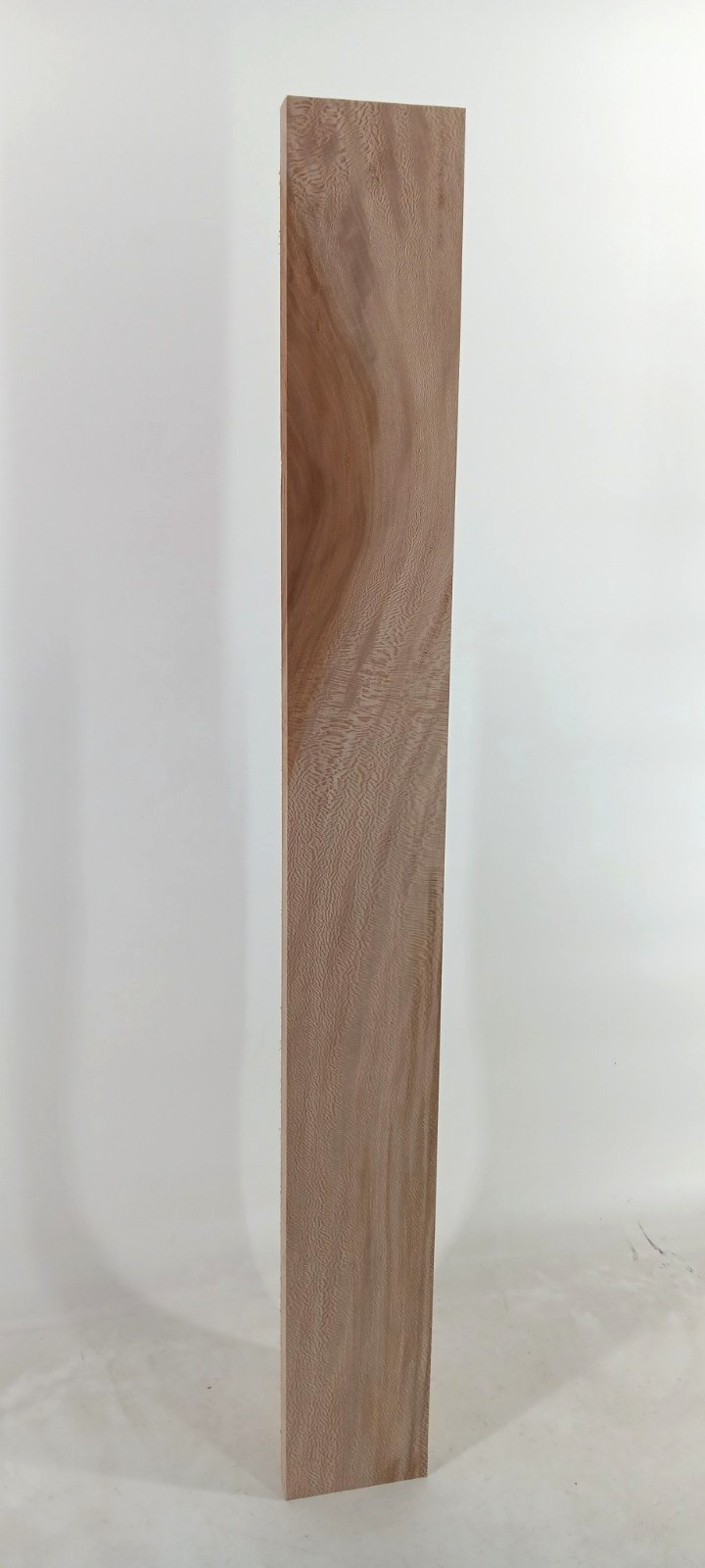 Sycamore quarter-sawn, 3/4" x 3 7/8" x 34" - Image 3