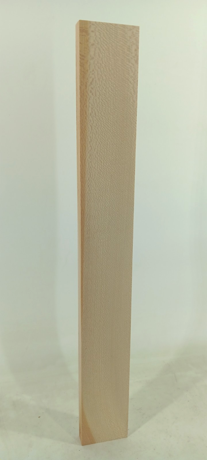 Sycamore quarter-sawn, 3/4" x 2 3/4" x 22" - Image 2