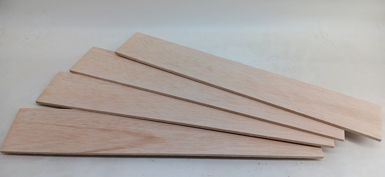 Balsa hobby sheets, 1/4" x 4" x 24 1/2"