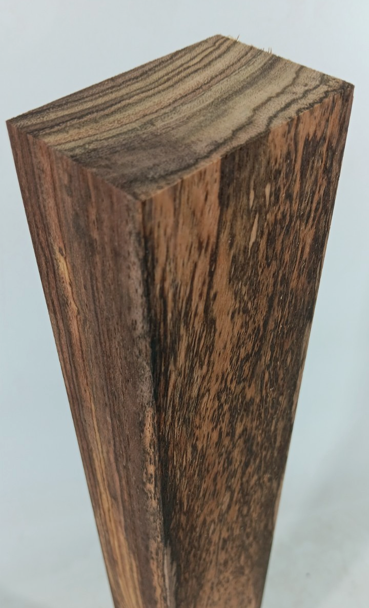 8/4 Bocote, 1 3/4" x 2 3/4" x 19"